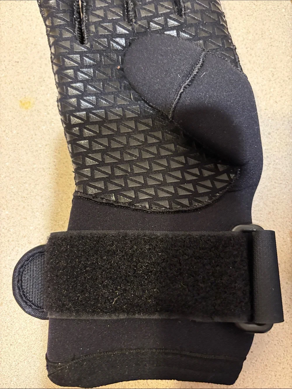 Deepsee Black Dive Neoprene Gloves with Wrist Straps